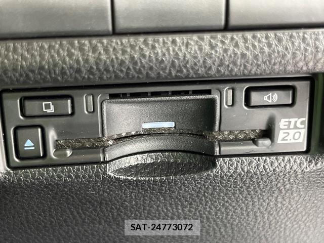 Toyota RAV4 2023-11 8071174-7