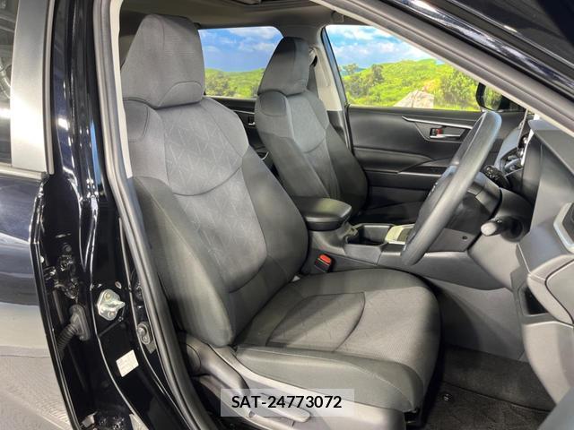 Toyota RAV4 2023-11 8071174-8