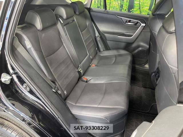 Toyota RAV4 2025-09 8071566-8