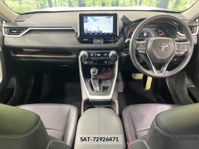 Toyota RAV4 2020-03 8071567-1