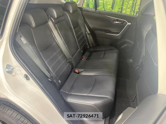 Toyota RAV4 2020-03 8071567-8