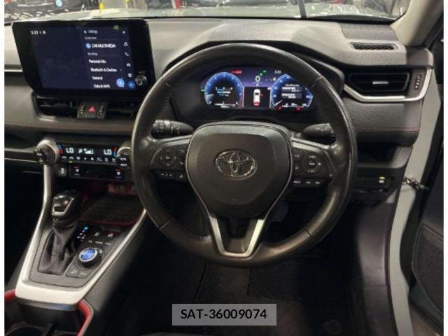 Toyota RAV4 2023-06 8071806-2