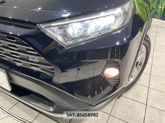 Toyota RAV4 2020-08 8072076-11