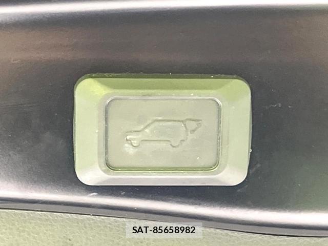 Toyota RAV4 2020-08 8072076-5