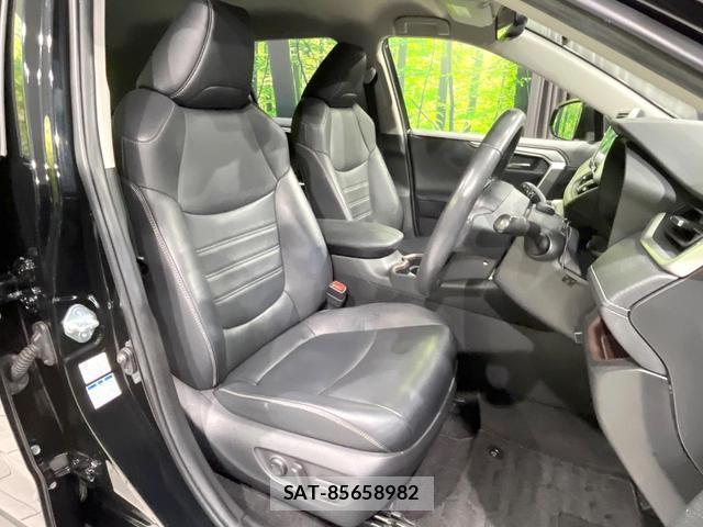 Toyota RAV4 2020-08 8072076-7