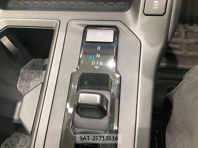 Toyota RAV4 2026-03 8072097-14