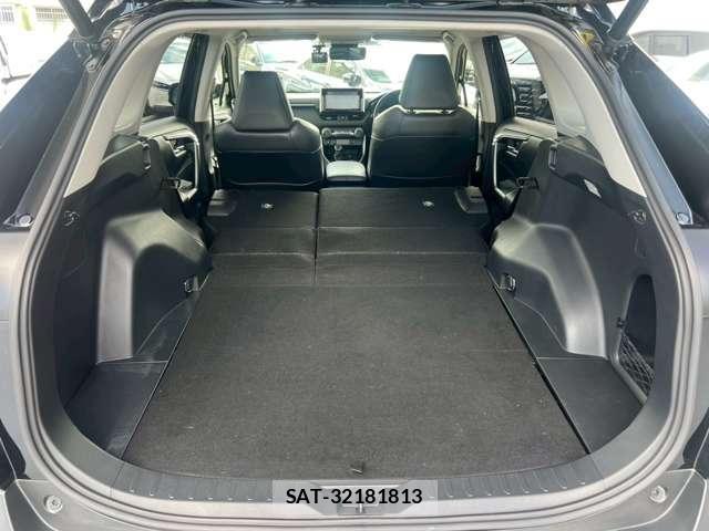 Toyota RAV4 2019-10 8072217-16