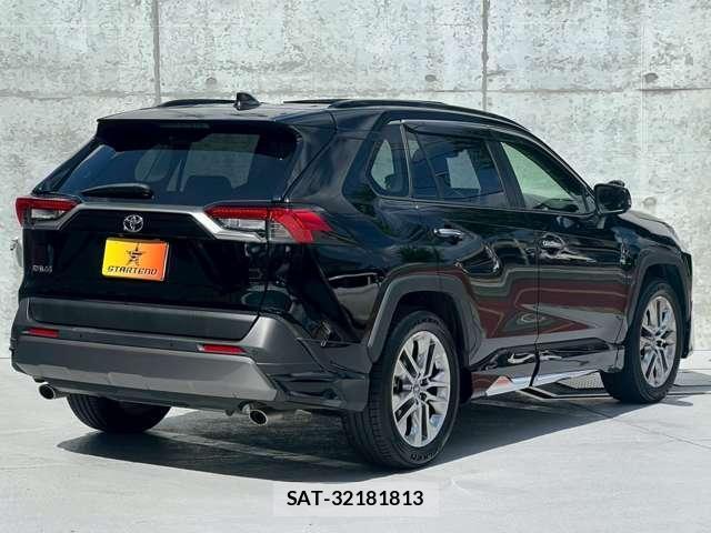 Toyota RAV4 2019-10 8072217-3