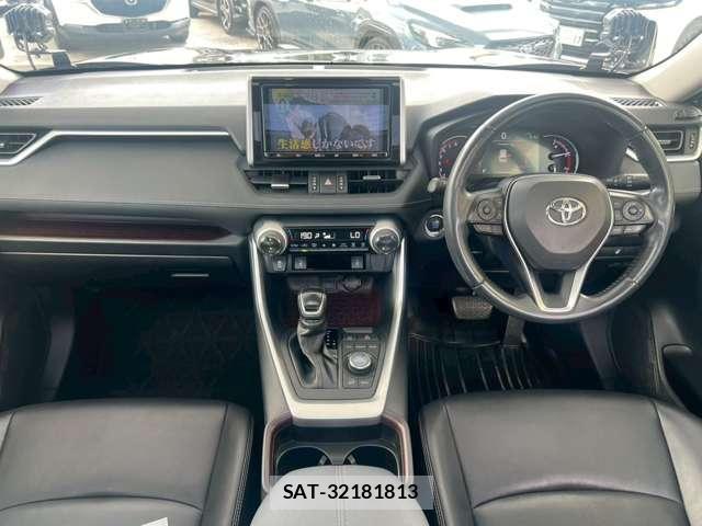 Toyota RAV4 2019-10 8072217-4