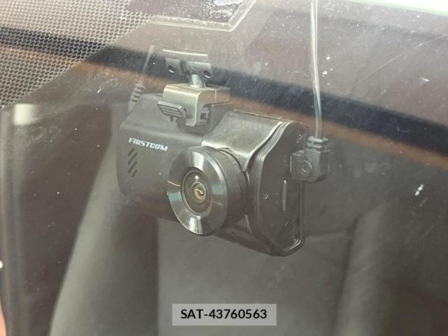 Toyota RAV4 2023-02 8072228-5