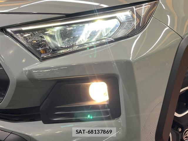 Toyota RAV4 2021-11 8072234-11