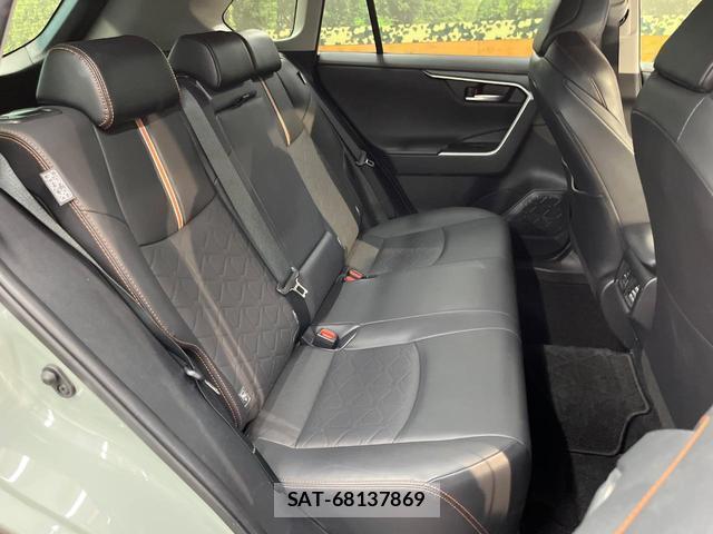 Toyota RAV4 2021-11 8072234-8