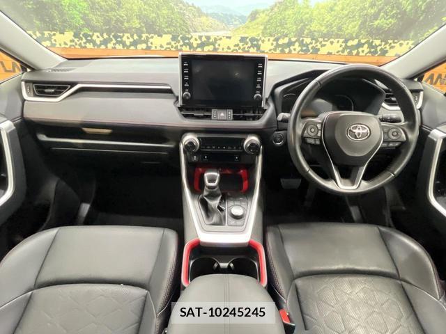 Toyota RAV4 2021-11 8072240-1