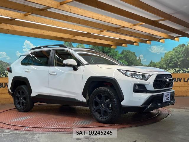 Toyota RAV4 2021-11 8072240-15