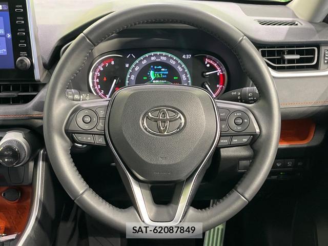 Toyota RAV4 2021-02 8072272-10
