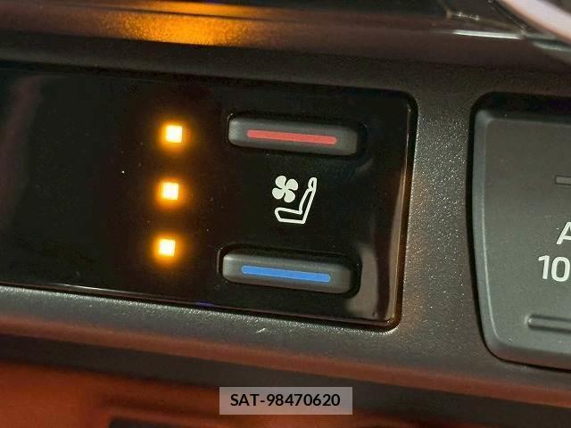 Toyota RAV4 2022-11 8072308-5