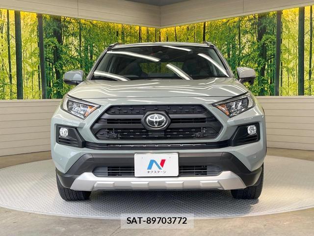Toyota RAV4 2020-03 8072354-13