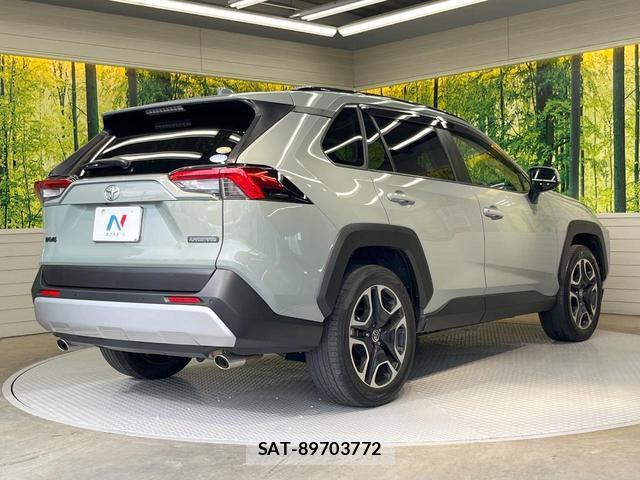 Toyota RAV4 2020-03 8072354-16
