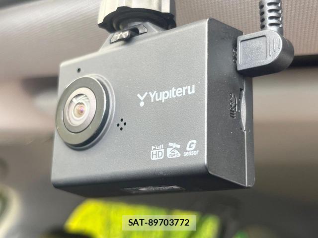 Toyota RAV4 2020-03 8072354-6