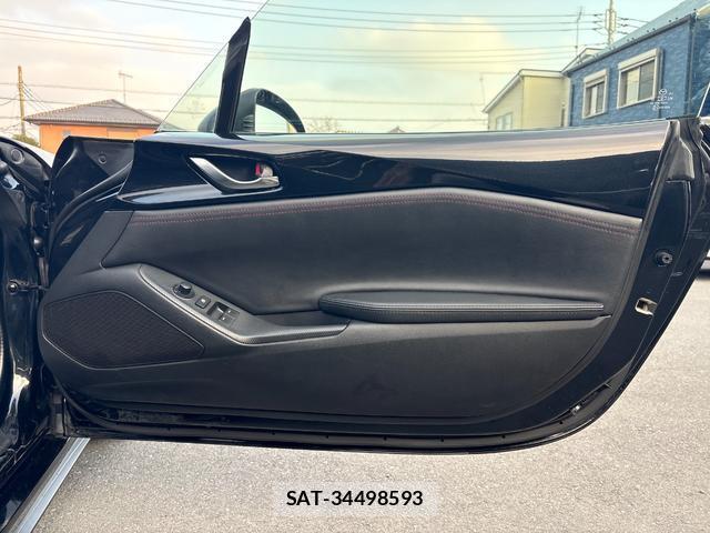 Mazda ROADSTER 2019-03 8071941-10