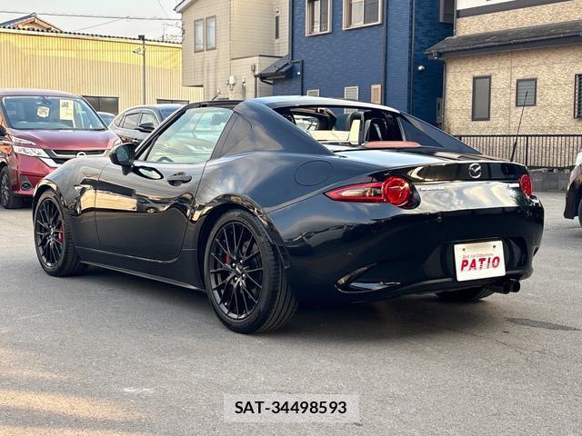 Mazda ROADSTER 2019-03 8071941-15