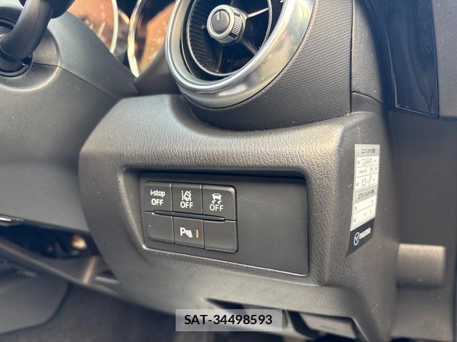 Mazda ROADSTER 2019-03 8071941-7