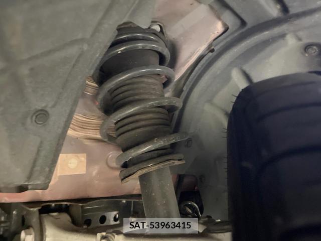 Mazda ROADSTER 2015-07 8070850-19