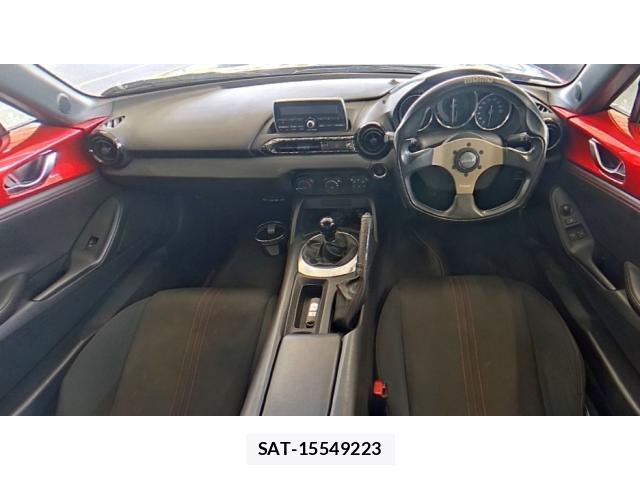 Mazda ROADSTER 2015-06 8072060-4