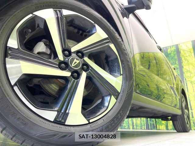 Daihatsu ROCKY 2022-10 8072403-12