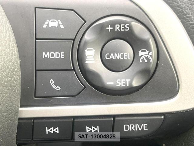 Daihatsu ROCKY 2022-10 8072403-5