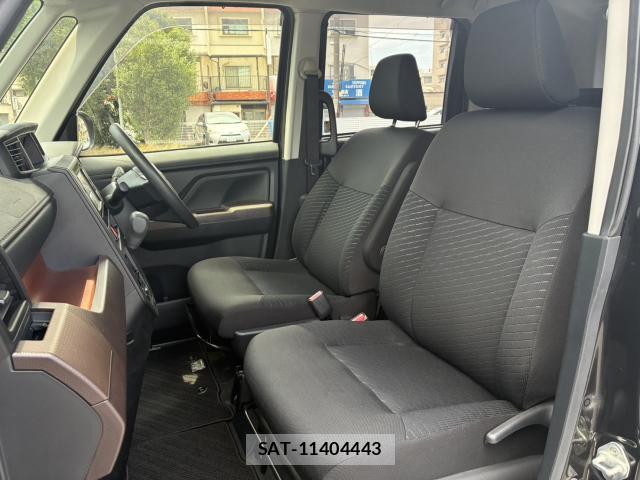 Toyota ROOMY 2020-02 8071195-5