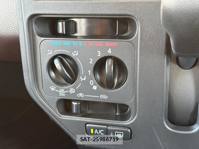 Toyota ROOMY 2020-07 8071518-7