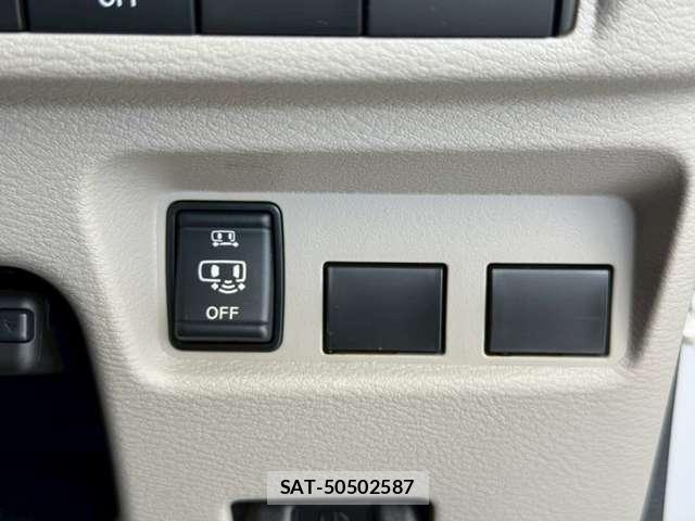 Nissan ROOX 2020-07 8072245-6