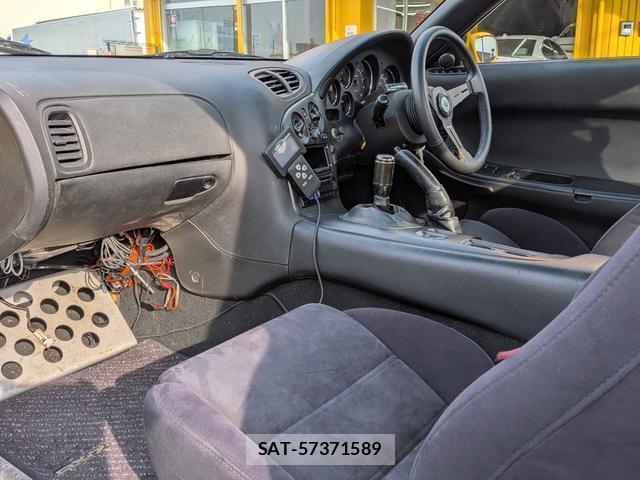 Mazda RX-7 1997-12 8071562-19