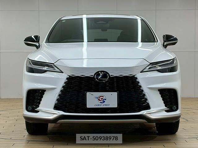 Lexus RX 2023-11 8071549-14