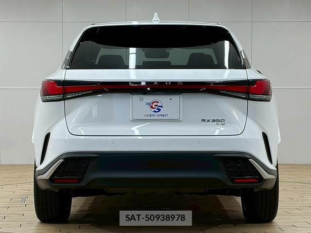 Lexus RX 2023-11 8071549-15