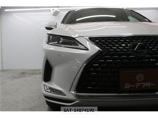 Lexus RX 2021-02 8072439-10