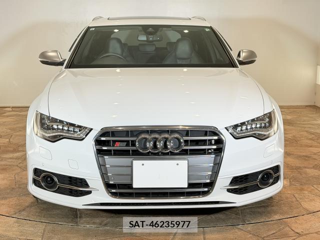 Audi S6 2013-07 8072323-1