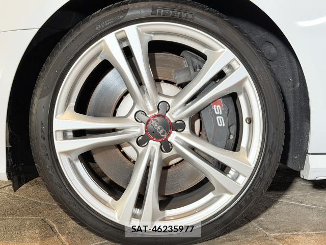Audi S6 2013-07 8072323-8
