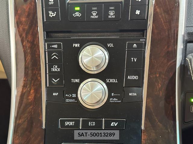 Toyota SAI 2013-10 8071701-10