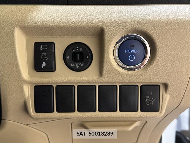 Toyota SAI 2013-10 8071701-5