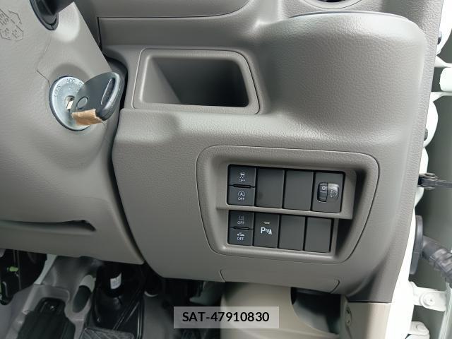 Mazda SCRUM 2025-06 8070957-12