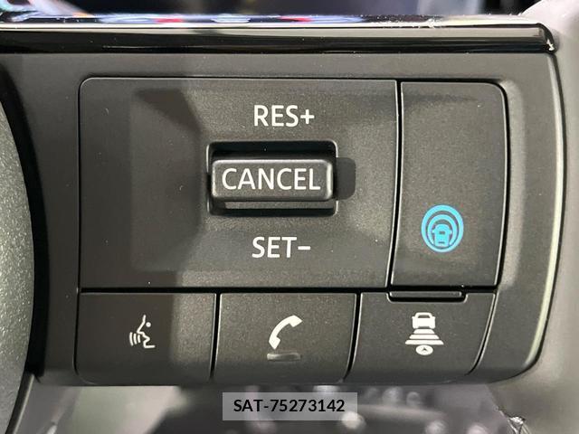 Nissan SERENA 2025-12 8071212-1
