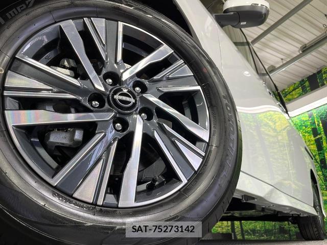 Nissan SERENA 2025-12 8071212-12