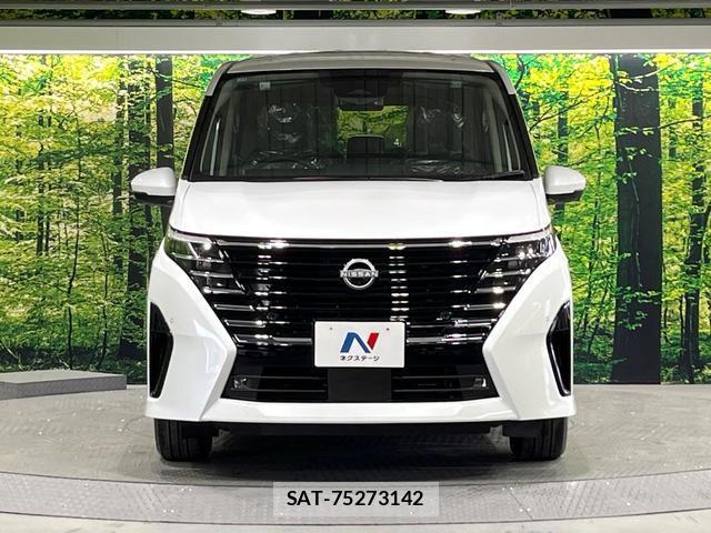 Nissan SERENA 2025-12 8071212-13