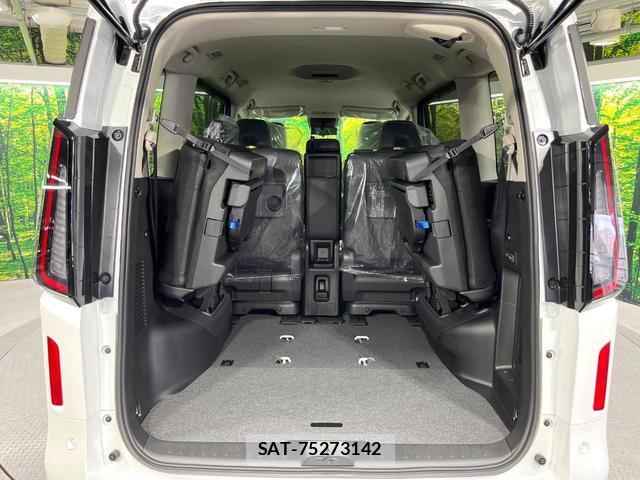 Nissan SERENA 2025-12 8071212-9
