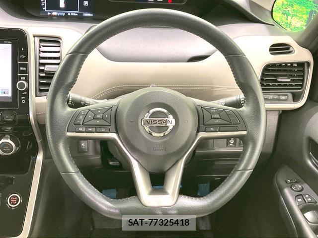 Nissan SERENA 2017-01 8071282-11
