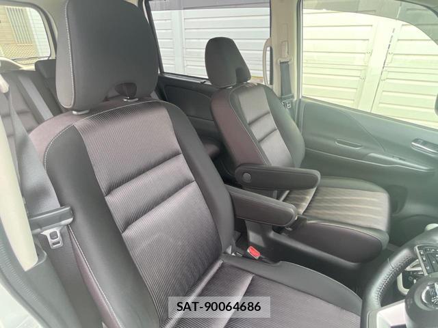 Nissan SERENA 2016-12 8071614-10
