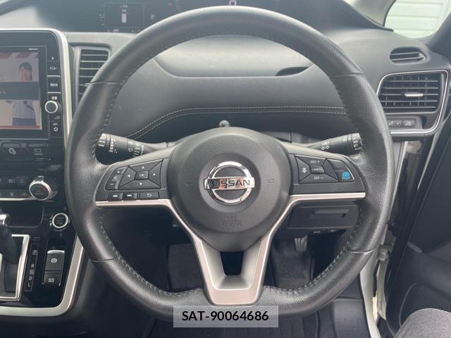 Nissan SERENA 2016-12 8071614-15