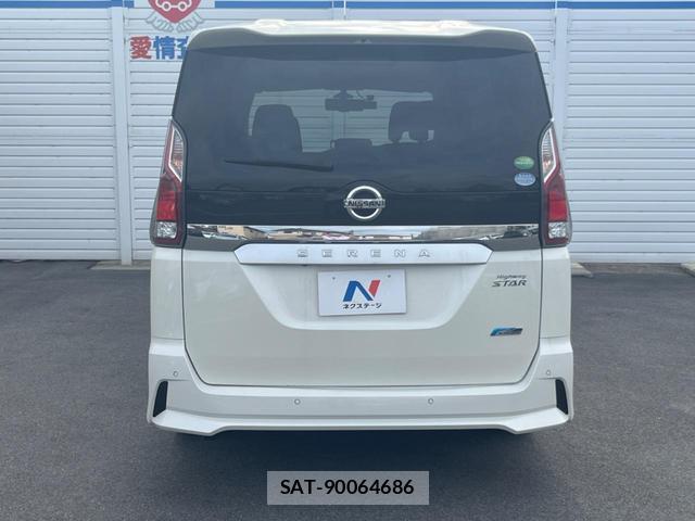 Nissan SERENA 2016-12 8071614-17